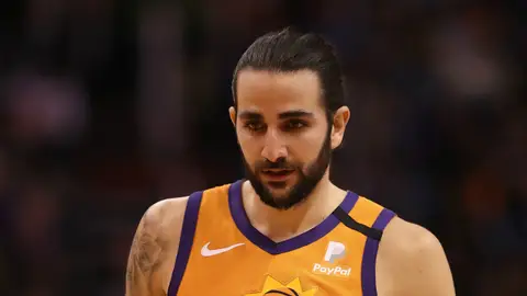 Ricky Rubio, con los Suns Ricky Rubio, con los Suns