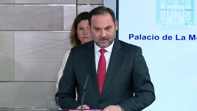 Ábalos prevé plantear "particularidades" de transporte en archipiélagos Ábalos prevé plantear "particularidades" de transporte en archipiélagos