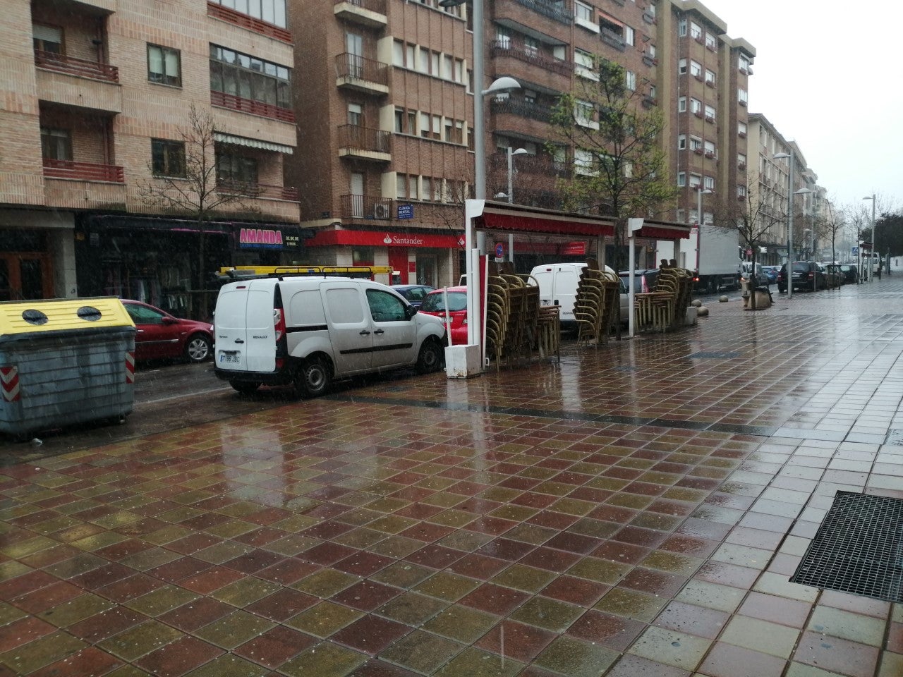 Segovia vive su primer día laborable en estado de alerta Segovia vive su primer día laborable en estado de alerta
