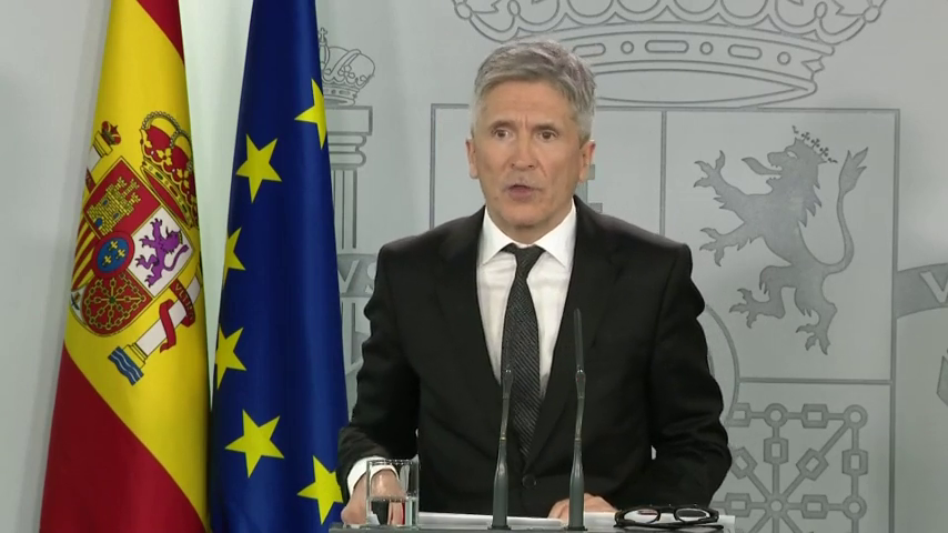 El Gobierno eliminará trabas administrativas a los transportistas y adquiere 115.000 mascarillas homologadas para las Fuerzas El Gobierno eliminará trabas administrativas a los transportistas y adquiere 115.000 mascarillas homologadas para las Fuerzas