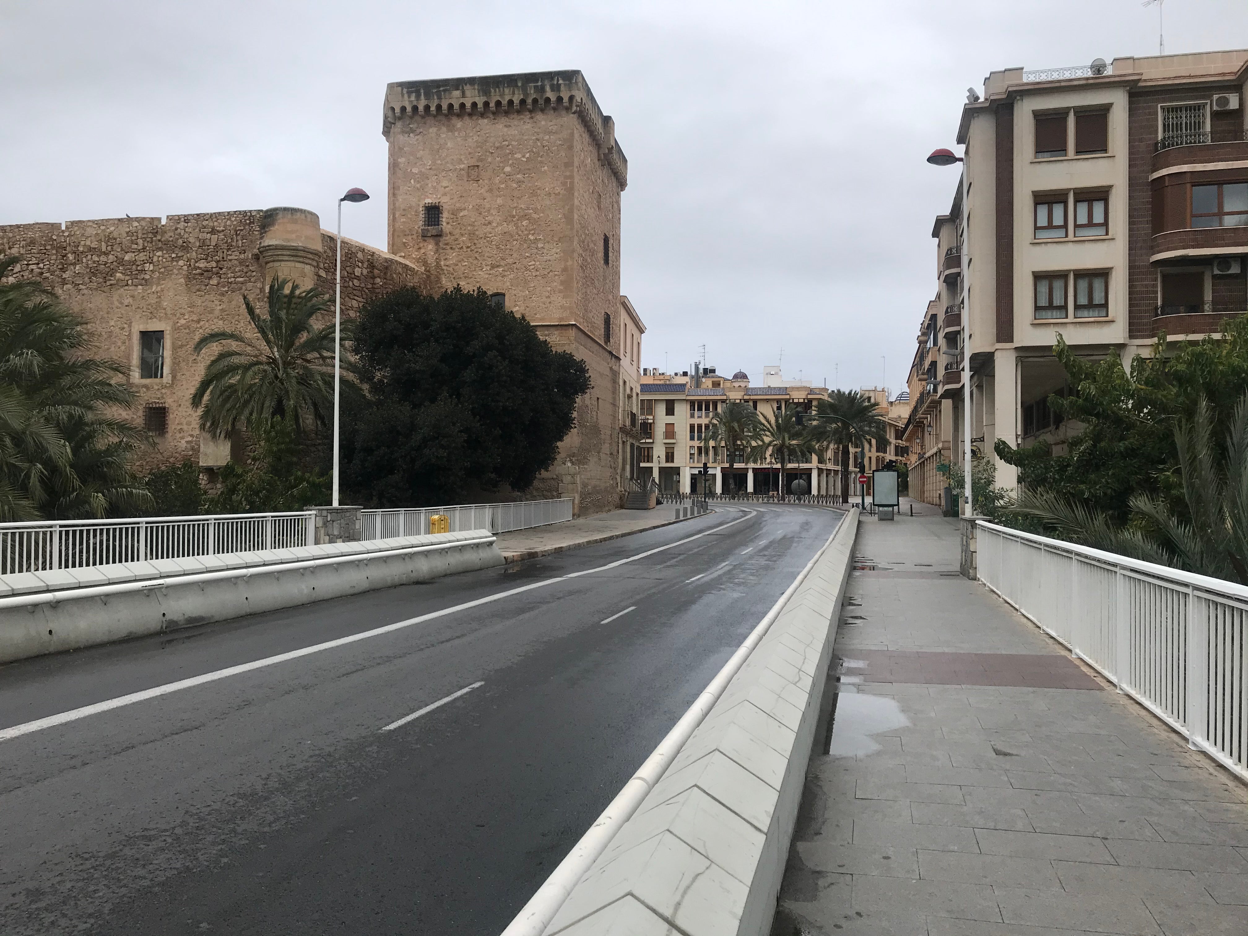 "Seguiremos multando a aquellos que incumplan las restricciones del decreto de emergencia" "Seguiremos multando a aquellos que incumplan las restricciones del decreto de emergencia"