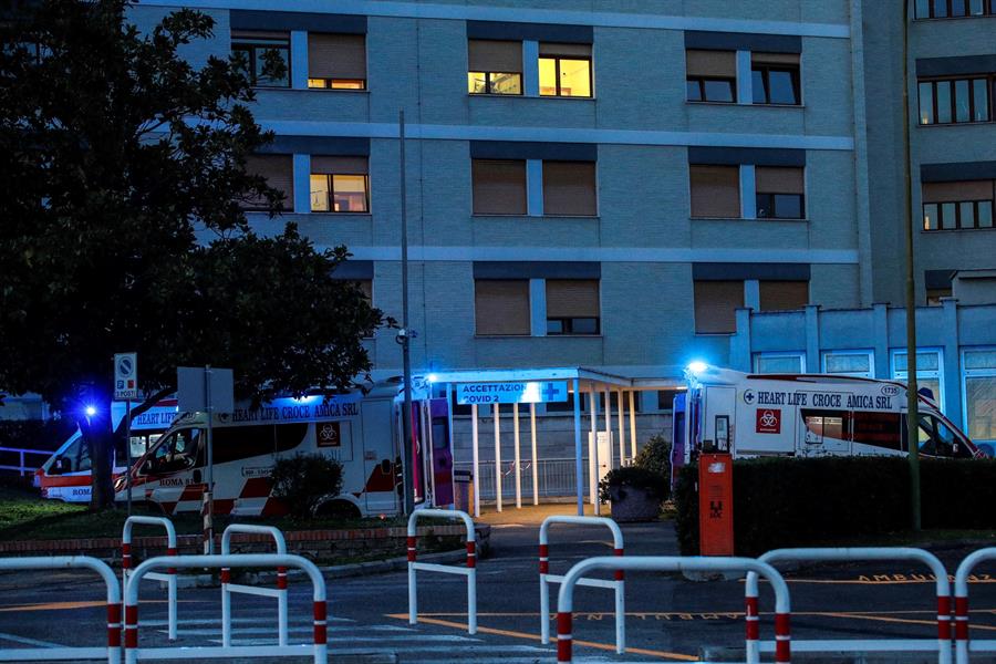 Gabriele Bankowski, vicepresidente del Pescara: "Mi mujer tiene cáncer y coronavirus, es una situación muy difícil" Gabriele Bankowski, vicepresidente del Pescara: "Mi mujer tiene cáncer y coronavirus, es una situación muy difícil"