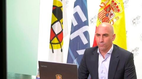 La RFEF asegura desconocer el contenido del auto y recuerda que "el demandante est&aacute; vinculado a la Liga"