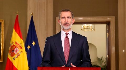El rey Felipe VI, durante el mensaje institucional por el Estado de Alarma.