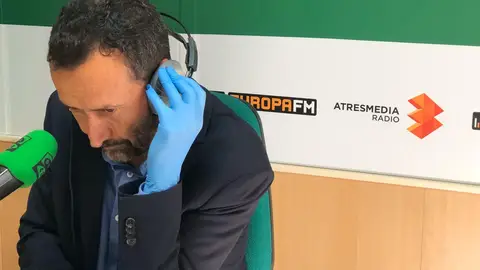 El alcalde de Elche, Carlos Gónzalez, ha explicado en Onda Cero cómo afronta la ciudad ilicitana la crisis del coronavirus. CORONAVIRUS