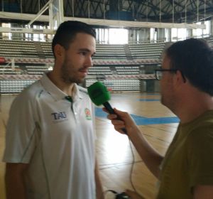 Alberto Fernández en su época como jugador de Tau. Alberto Fernández en su época como jugador de Tau.
