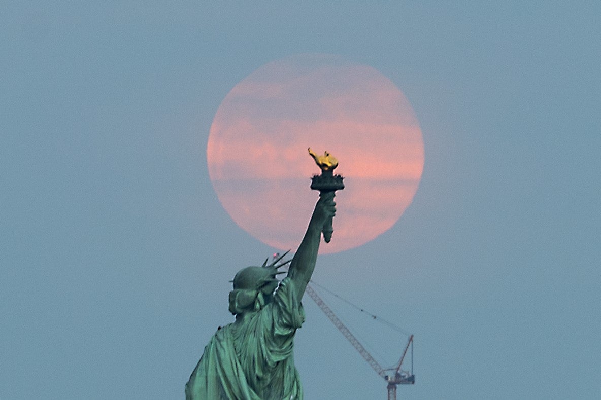 Crónicas agustinas: "Hay algo que el virus ha robado a Nueva York, su vitalidad" Crónicas agustinas: "Hay algo que el virus ha robado a Nueva York, su vitalidad"
