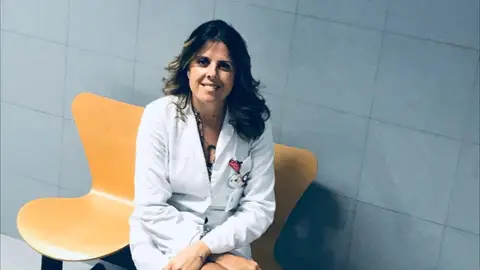 Noelia Rodríguez, comadrona y profesora del CEU, presenta una web para ayudar a mujeres gestantes durante el confinamiento. Noelia Rodríguez, comadrona y profesora del CEU, presenta una web para ayudar a mujeres gestantes durante el confinamiento.