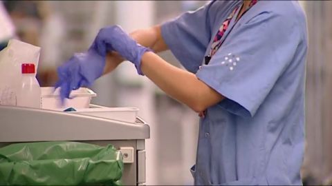 El coronavirus ha infectado ya a casi 20.000 sanitarios en Espa&ntilde;a