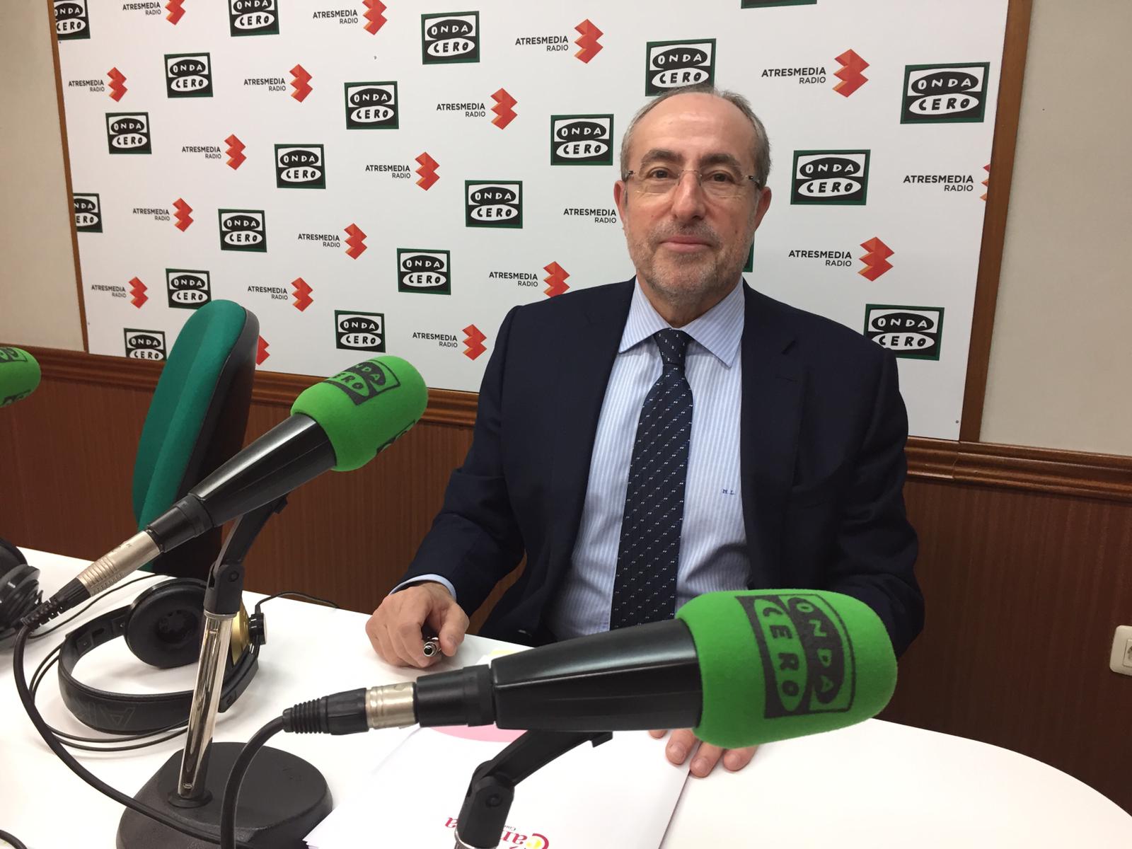 Entrevista en Onda Cero al presidente de la Cámara de Comercio de Ciudad Real, Mariano León Entrevista en Onda Cero al presidente de la Cámara de Comercio de Ciudad Real, Mariano León