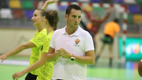 Roger Olivas, preparador f&iacute;sico del Club Balonmano Elche.