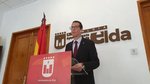 Rubén Alfaro, alcalde de Elda. Rubén Alfaro, alcalde de Elda.