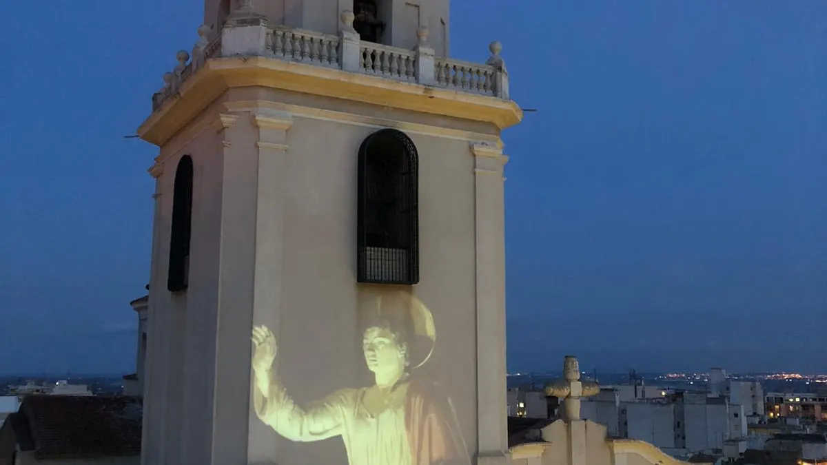 Imagen proyectada sobre la iglesia Nuestra Señora de Belén de Crevillent. Imagen proyectada sobre la iglesia Nuestra Señora de Belén de Crevillent.