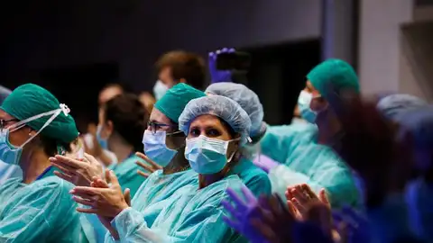 Médicos durante la crisis del coronavirus Médicos durante la crisis del coronavirus