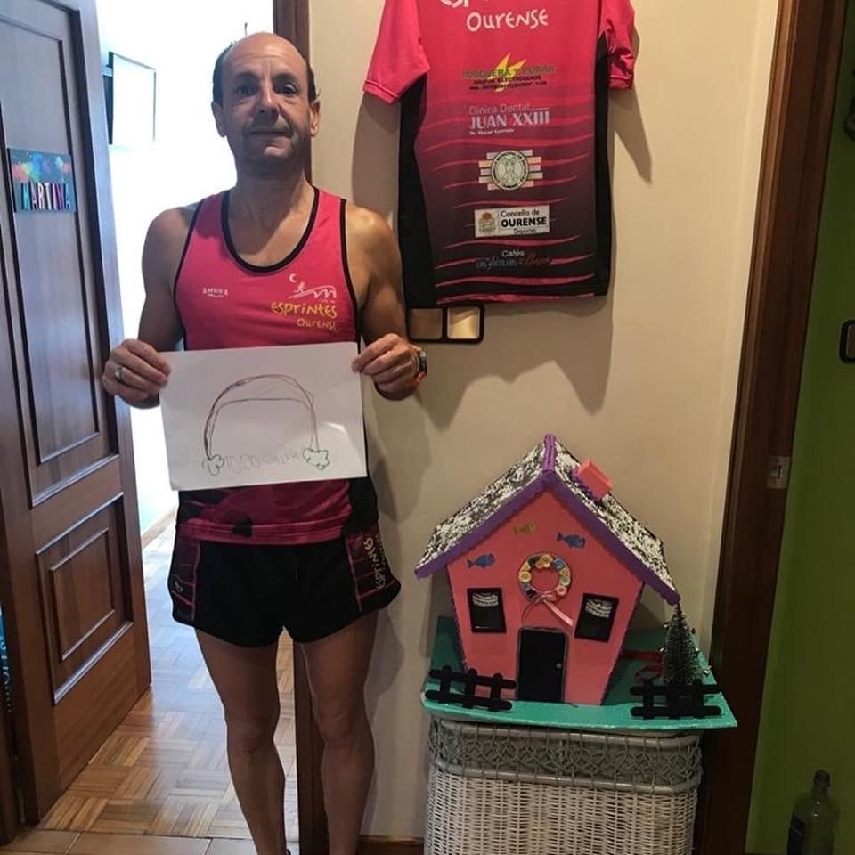 Corre medias maratóns nun pasillo de 10 metros Corre medias maratóns nun pasillo de 10 metros