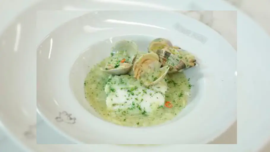 Merluza con Almejas en salsa de patata Merluza con Almejas en salsa de patata