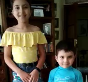 Así nos alegran el día Sara y Daniel cantando el 'Facciamo finta che' Así nos alegran el día Sara y Daniel cantando el 'Facciamo finta che'