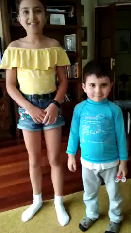 Así nos alegran el día Sara y Daniel cantando el 'Facciamo finta che' Así nos alegran el día Sara y Daniel cantando el 'Facciamo finta che'