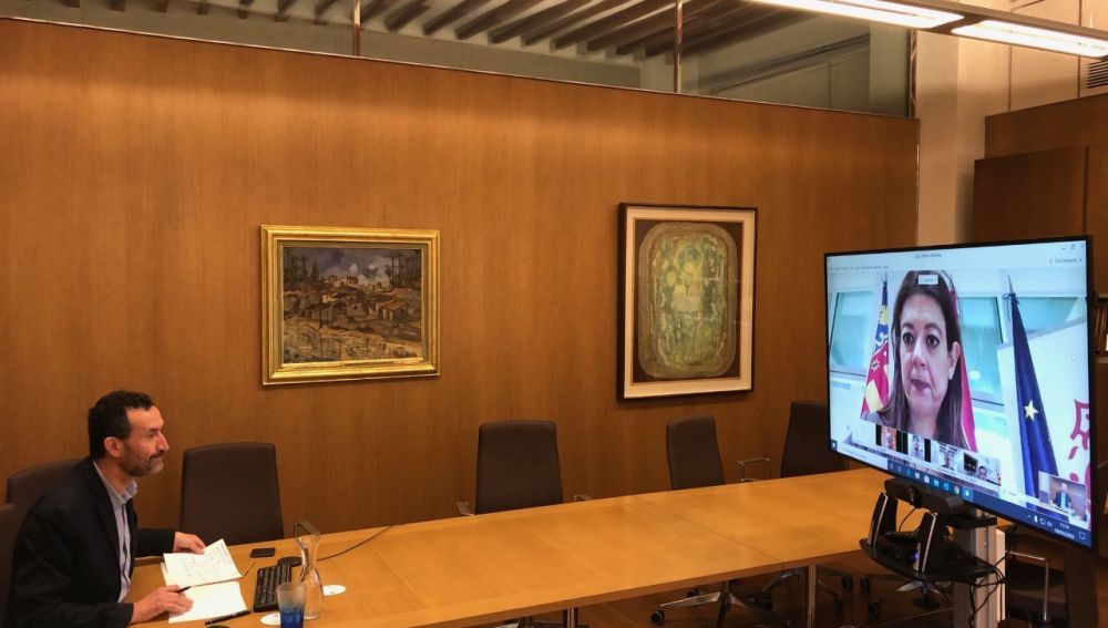 Reunión telemática del alcalde de Elche y la consellera de Innovación.