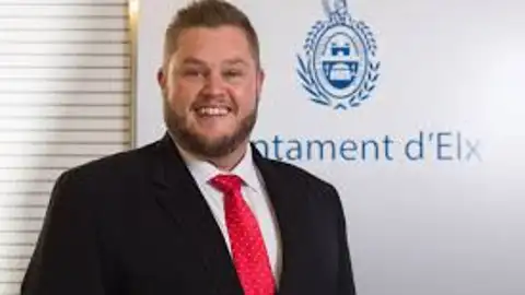 Mariano Valera es concejal de Igualdad, Derechos Sociales y Políticas Inclusivas en el Ayuntamiento de Elche. Mariano Valera es concejal de Igualdad, Derechos Sociales y Políticas Inclusivas en el Ayuntamiento de Elche.