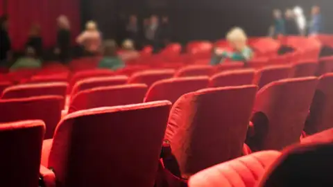 Imagen de archivo de butacas de cine Imagen de archivo de butacas de cine