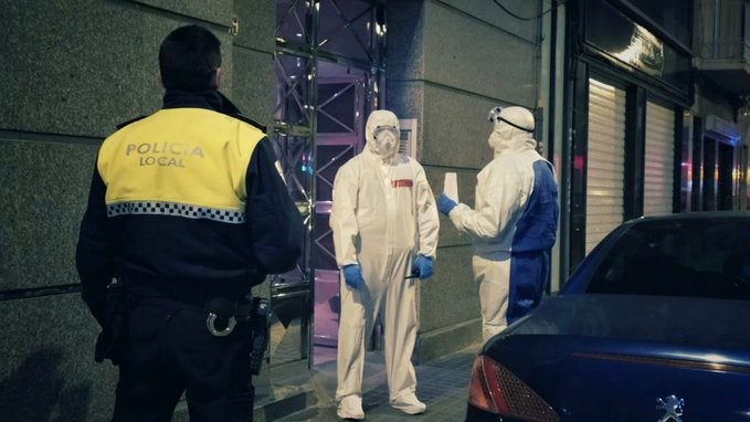 Piel de policía: La lucha de los agentes contra el coronavirus Piel de policía: La lucha de los agentes contra el coronavirus