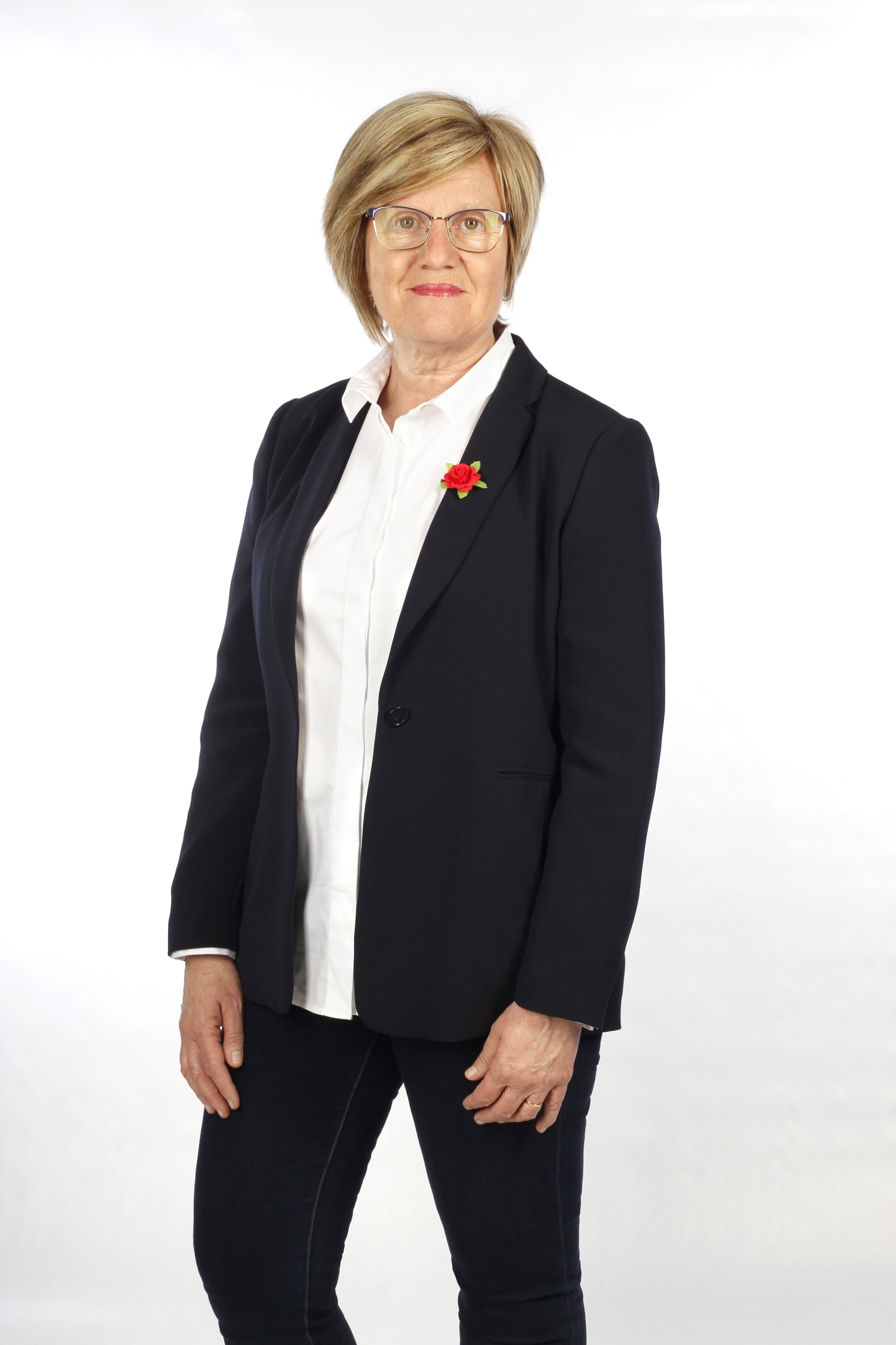 «Gente de mi generación ve inviable que en Catral haya una mujer al frente del Ayuntamiento» «Gente de mi generación ve inviable que en Catral haya una mujer al frente del Ayuntamiento»