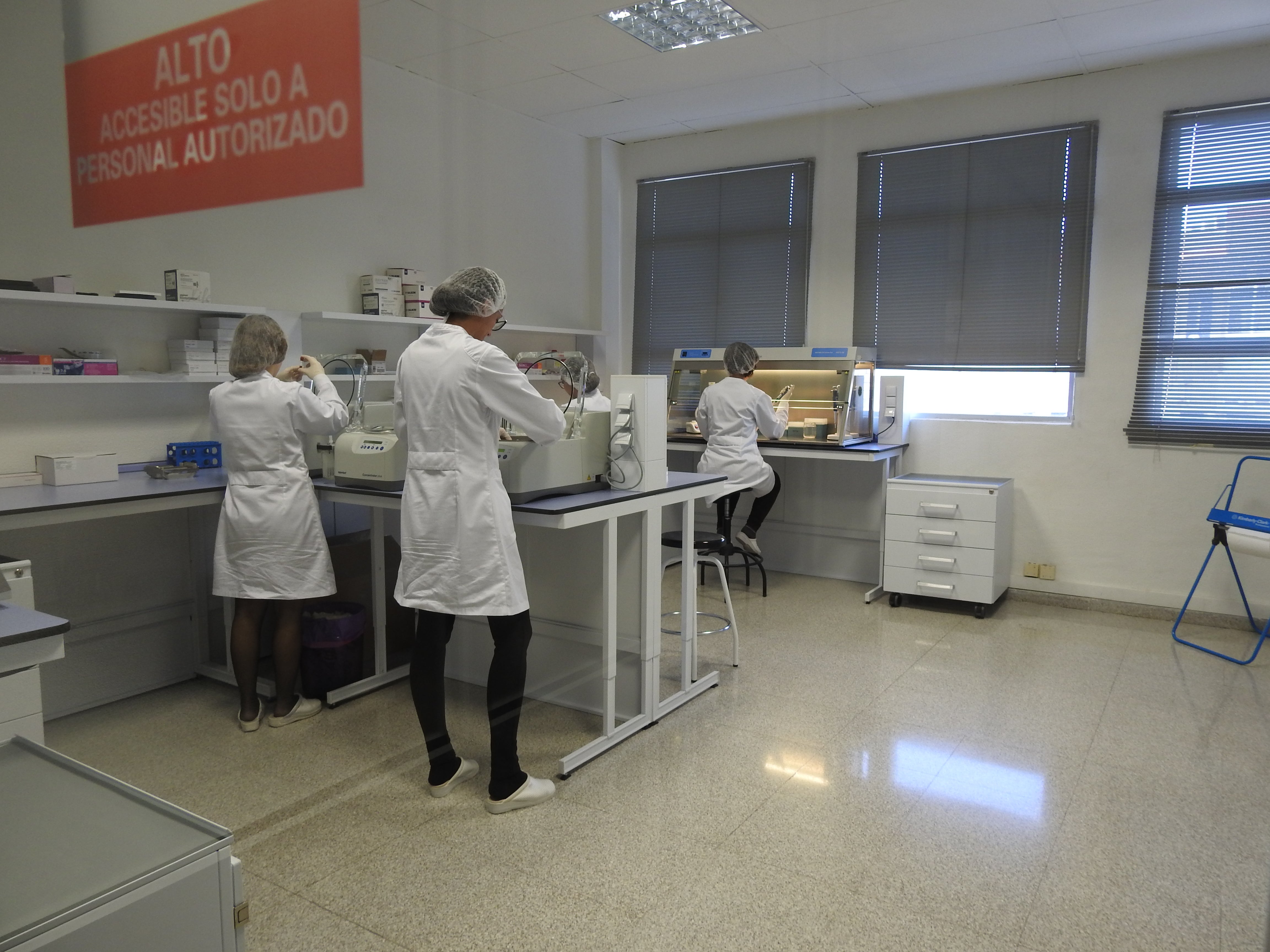 Una empresa de Elche ultima un test genético de detección de coronavirus para ser usado en centros sanitarios y emitir el resultado en apenas 30 minutos Una empresa de Elche ultima un test genético de detección de coronavirus para ser usado en centros sanitarios y emitir el resultado en apenas 30 minutos