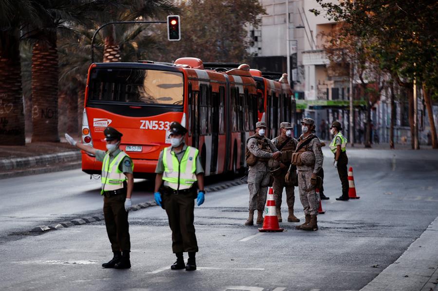 La odisea de los españoles atrapados en Chile La odisea de los españoles atrapados en Chile