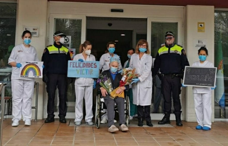 Desde Salud Pública trabajan para devolver a los pacientes toda la humanidad que el coronavirus les está quitando Desde Salud Pública trabajan para devolver a los pacientes toda la humanidad que el coronavirus les está quitando