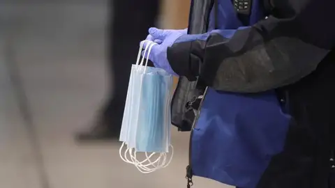 Imagen de archivo: mascarillas quirúrgicas Imagen de archivo: mascarillas quirúrgicas