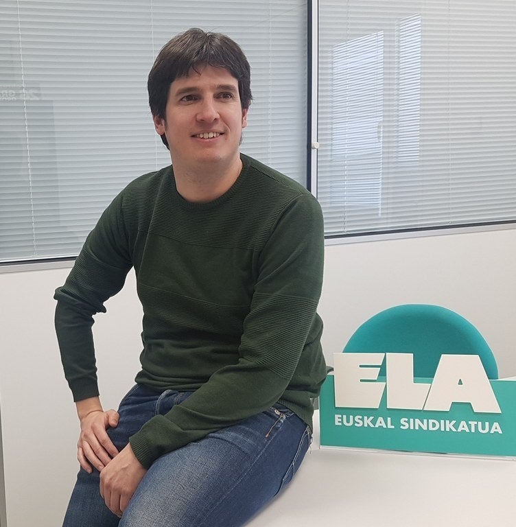 Imanol Pascual, ELA: "Los emplazamientos del Gobierno de Navarra son un brindis al sol si no hay más inspectores de trabajo" Imanol Pascual, ELA: "Los emplazamientos del Gobierno de Navarra son un brindis al sol si no hay más inspectores de trabajo"