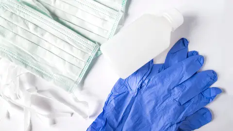 Mascarilla y guantes Mascarilla y guantes