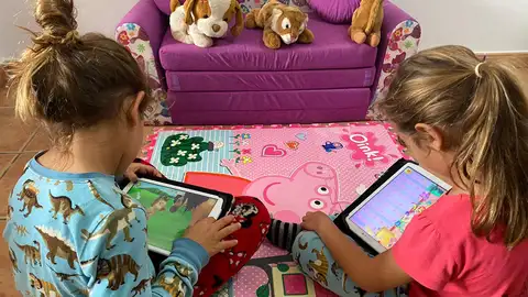 Los niños y niñas volverán al colegio después de seis meses sin pisar las aulas. Los niños y niñas volverán al colegio después de seis meses sin pisar las aulas.