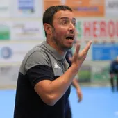 Diego Dorado, entrenador del Viveros Herol Nava Diego Dorado, entrenador del Viveros Herol Nava