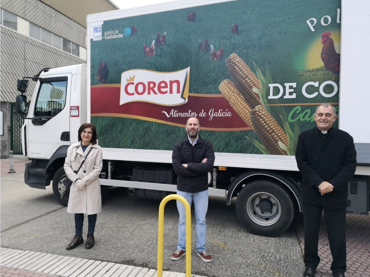 O Concello entrégalle a Cáritas 600 quilos de produtos frescos cedidos solidariamente por Coren O Concello entrégalle a Cáritas 600 quilos de produtos frescos cedidos solidariamente por Coren