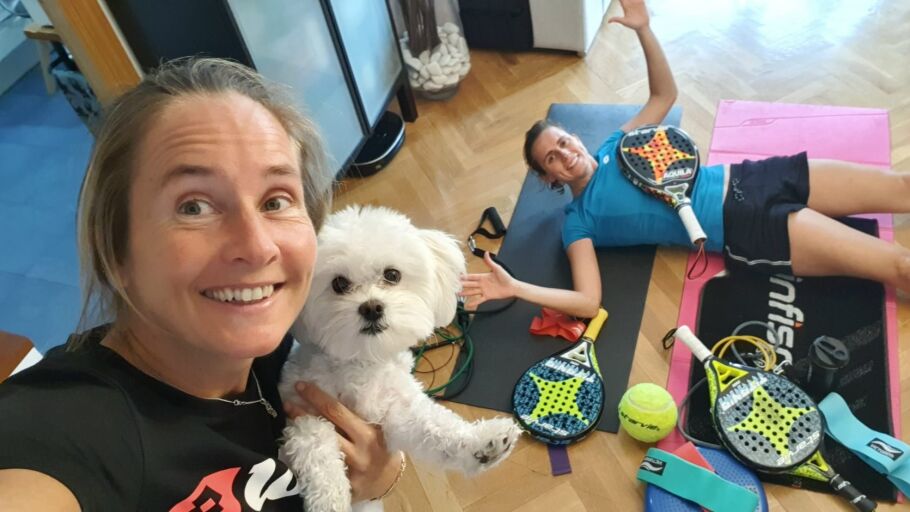 Carolina Navarro y Cecilia Reiter, jugadoras de p&aacute;del