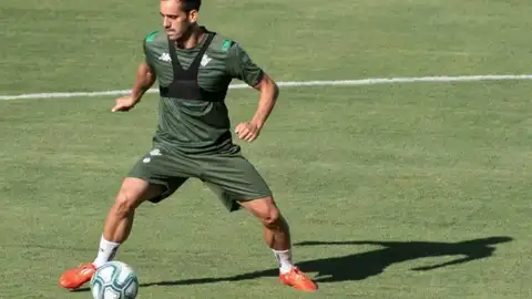 Juanmi, en un entrenamiento en la CIudad Deportiva Luis del Sol. Juanmi, en un entrenamiento en la CIudad Deportiva Luis del Sol.
