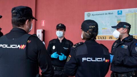 Agentes de la Polic&iacute;a Nacional