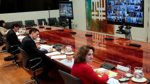 El presidente del Gobierno, Pedro Sánchez, mantiene una videoconferencia con los presidentes autonómicos El presidente del Gobierno, Pedro Sánchez, mantiene una videoconferencia con los presidentes autonómicos