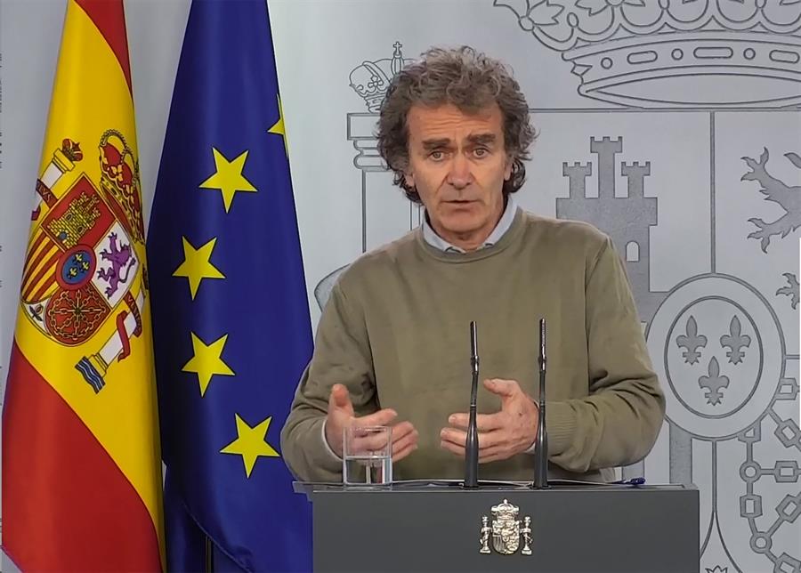 Fernando Simón: "Los rebrotes son muy probables, pero no llegarán al límite que hemos alcanzado" Fernando Simón: "Los rebrotes son muy probables, pero no llegarán al límite que hemos alcanzado"