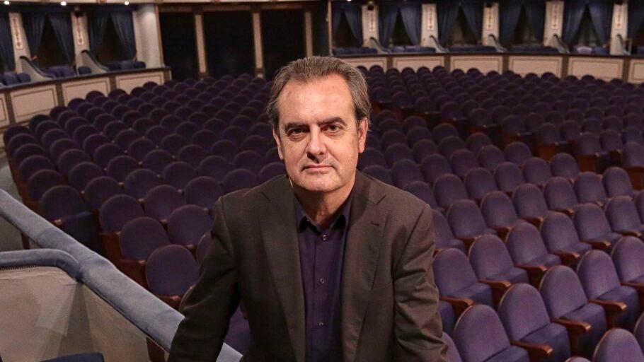 Juan Antonio Vigar, director del Festival de M&aacute;laga, en el Teatro Cervantes