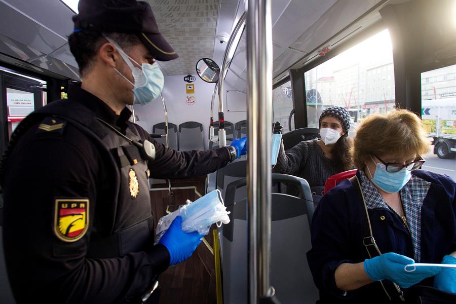 La Guardia Civil impone 37 denuncias en Palencia por uno usar mascarillas La Guardia Civil impone 37 denuncias en Palencia por uno usar mascarillas