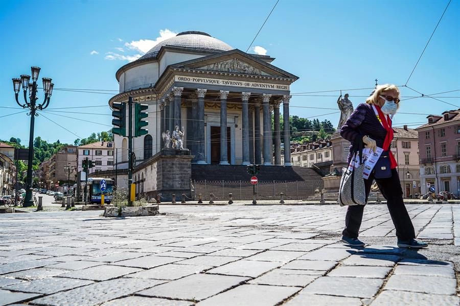 Italia vuelve a la normalidad con la duda de si lo hace por presión o por méritos Italia vuelve a la normalidad con la duda de si lo hace por presión o por méritos