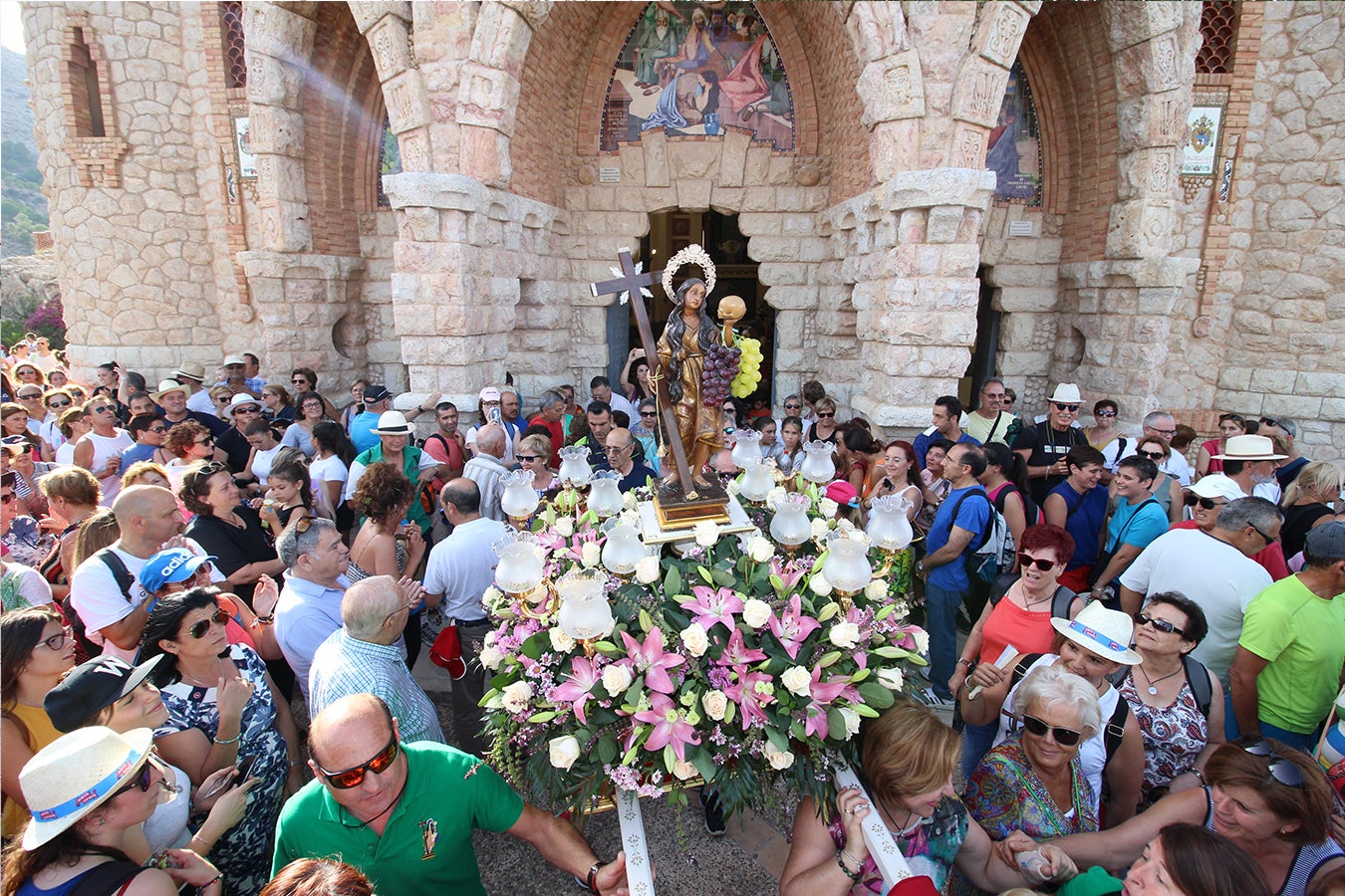 Novelda suspende las fiestas de julio en honor a Santa María Magdalena Novelda suspende las fiestas de julio en honor a Santa María Magdalena