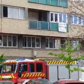 VÍDEO: Los Bomberos sofocan un incendio en una cocina en la Calle Juan Ramón Jiménez de la capital