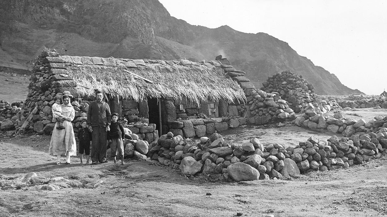 Historia de la isla habitada más remota del mundo Historia de la isla habitada más remota del mundo