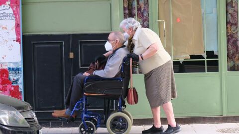 Una pareja de mayores