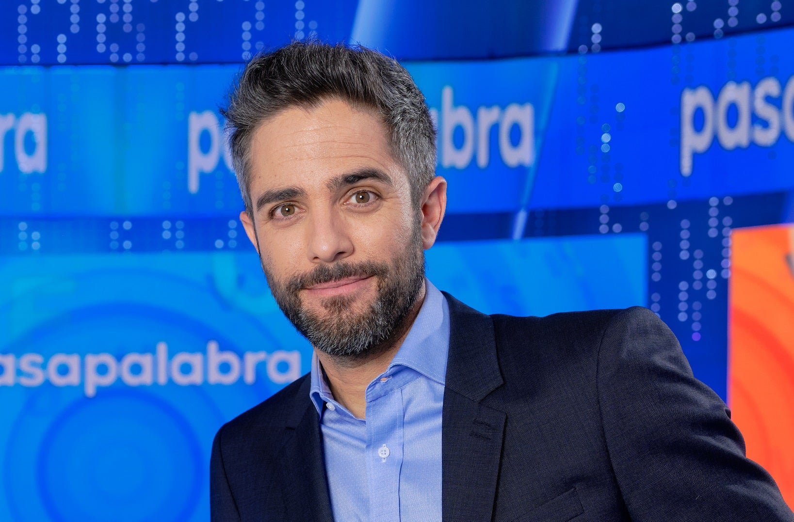 La Parroquia del Monaguillo 1x03: El primer momento 'croqueta' de Roberto Leal La Parroquia del Monaguillo 1x03: El primer momento 'croqueta' de Roberto Leal