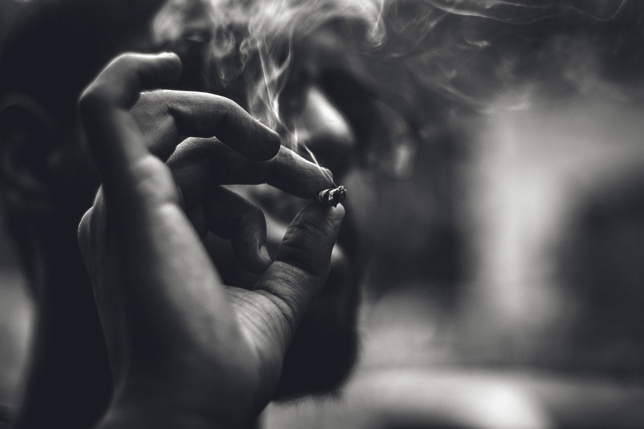 La Junta deja sin efecto la prohibición del consumo de tabaco en vía pública y otras medidas establecidas frente a la COVID-19 La Junta deja sin efecto la prohibición del consumo de tabaco en vía pública y otras medidas establecidas frente a la COVID-19